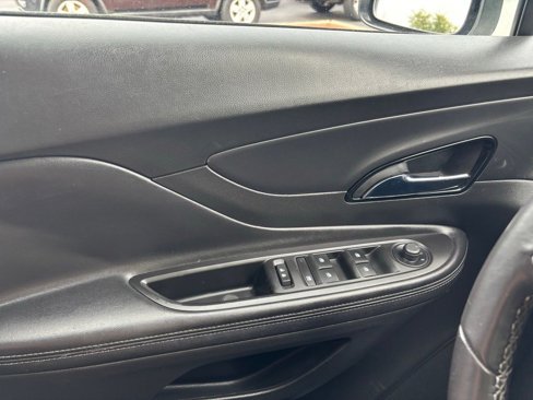 Used 2019 Buick Encore Preferred w/ Safety Package image 22