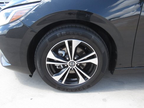 Used 2022 Nissan Sentra SV image 4