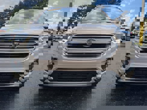 Used 2018 Ford Escape Titanium image 9