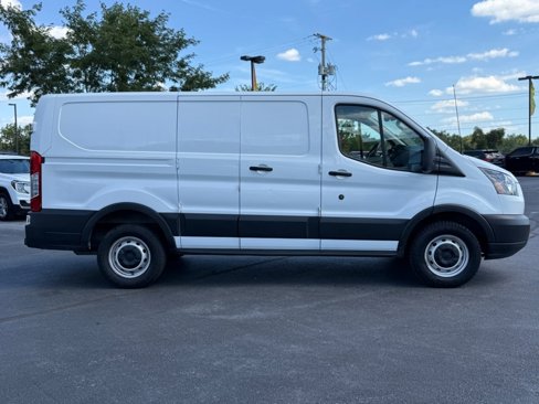 Used 2019 Ford Transit 250 130 Low Roof image 9