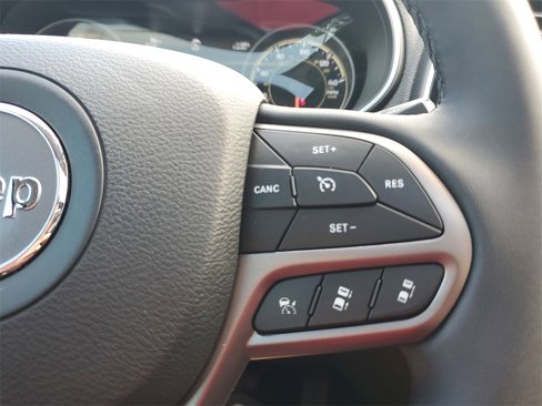 Used 2022 Jeep Cherokee Limited image 27