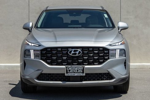 Used 2023 Hyundai Santa Fe SE image 2
