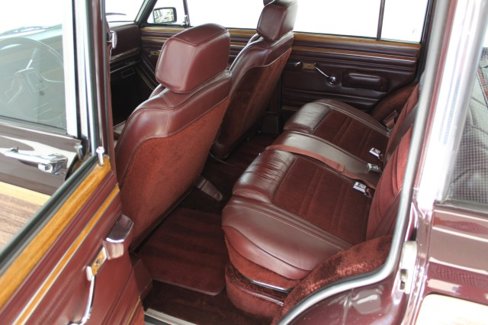 Used 1989 Jeep Grand Wagoneer image 27