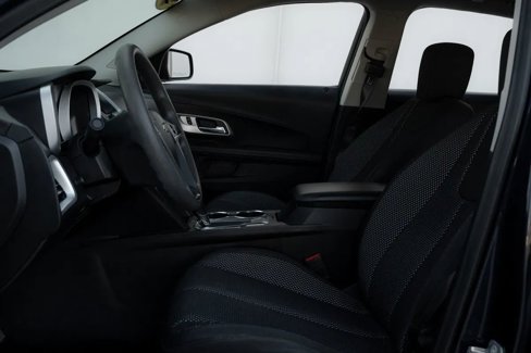 Used 2017 Chevrolet Equinox LS image 32