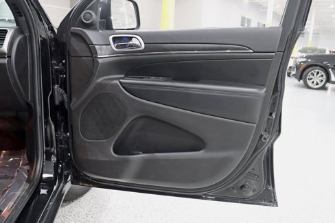 Used 2018 Jeep Grand Cherokee Limited image 29