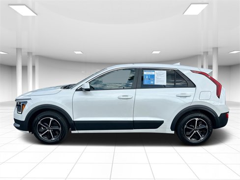 Certified 2023 Kia Niro LX image 5