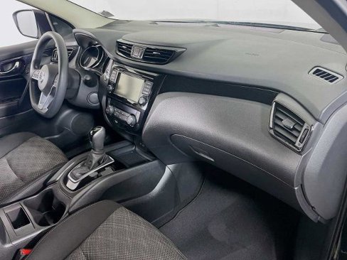 Certified 2020 Nissan Rogue Sport SV image 25