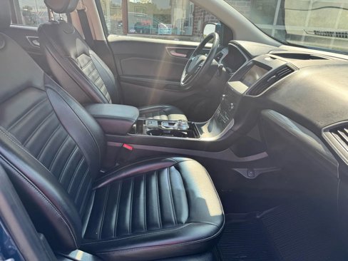 Used 2020 Ford Edge SEL image 21