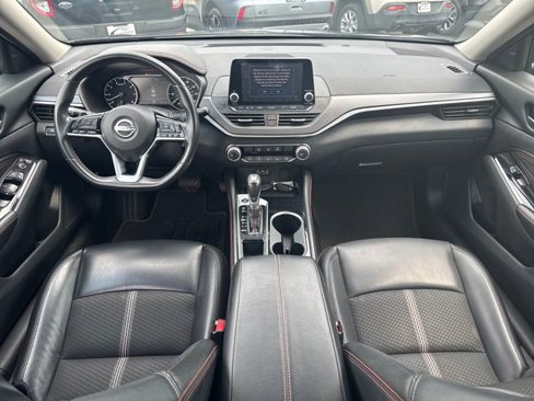 Used 2023 Nissan Altima 2.5 SR image 13