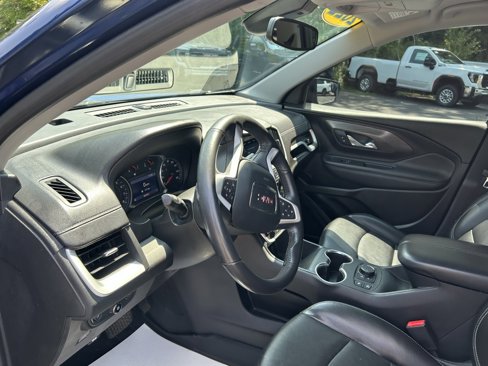 Used 2022 GMC Terrain SLT w/ LPO, Floor Liner Package image 15