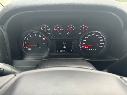 Used 2019 Chevrolet Silverado 1500 Custom image 19