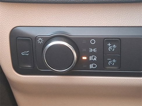Used 2022 Ford Escape SE w/ Convenience Package image 25