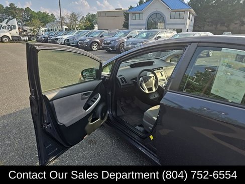 Used 2013 Toyota Prius One image 10