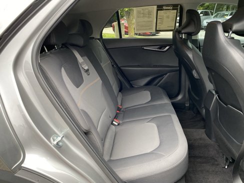 Used 2023 Kia Niro LX image 34