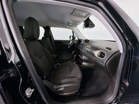 Used 2016 Jeep Renegade Latitude image 26