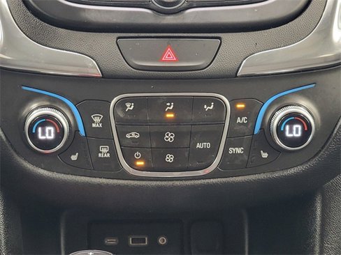 Used 2020 Chevrolet Equinox LT image 24