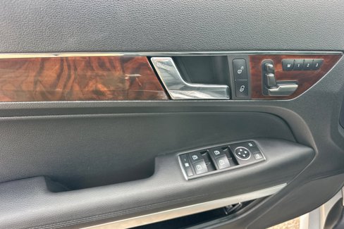 Used 2013 Mercedes-Benz E 550 Coupe image 11