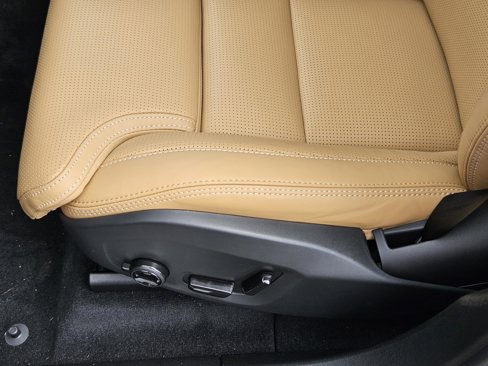 New 2025 Volvo XC60 B5 Ultra w/ Protection Package Premier image 27