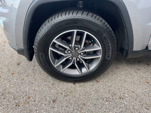 Used 2020 Jeep Grand Cherokee Limited w/ Luxury Group II image 29