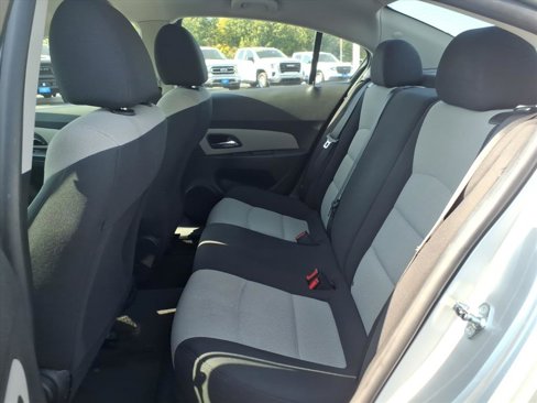 Used 2016 Chevrolet Cruze LS image 21
