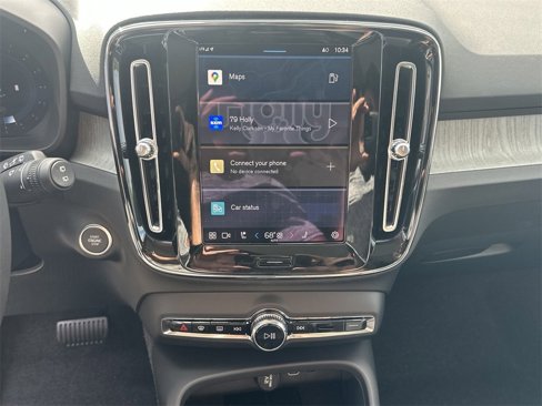 New 2025 Volvo XC40 B5 Plus w/ Protection Package Premier image 17