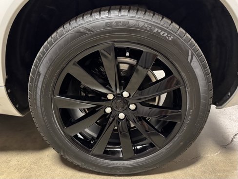 Used 2016 Volvo XC90 T6 Momentum w/ Momentum Plus Package image 39