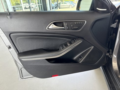 Used 2015 Mercedes-Benz GLA 250 4MATIC image 18