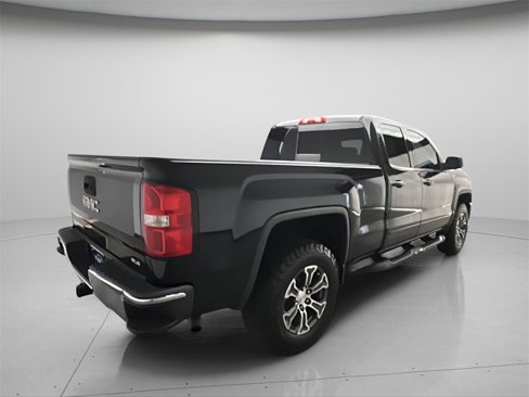Used 2015 GMC Sierra 1500 SLE w/ Carbon-22 Edition image 3
