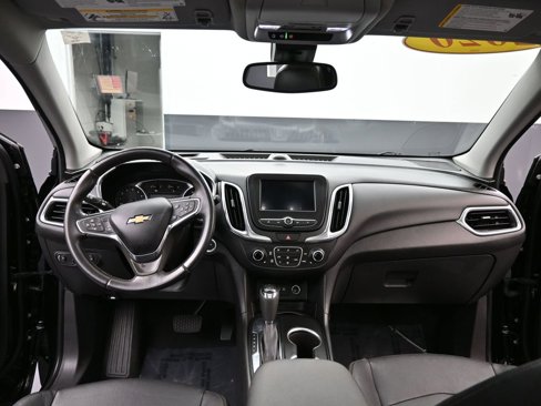 Used 2020 Chevrolet Equinox LT w/ Midnight Edition image 9