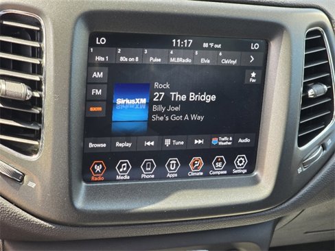 Used 2019 Jeep Compass Trailhawk image 4
