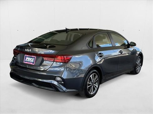 Used 2023 Kia Forte LXS image 6