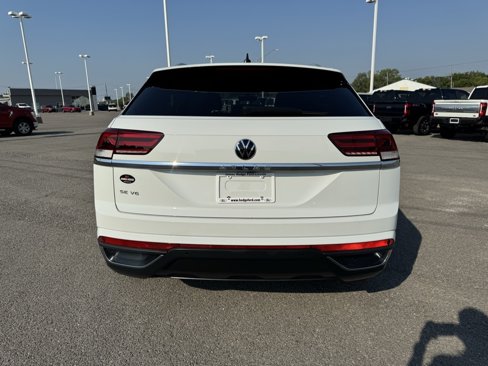 Used 2022 Volkswagen Atlas Cross Sport SE image 4