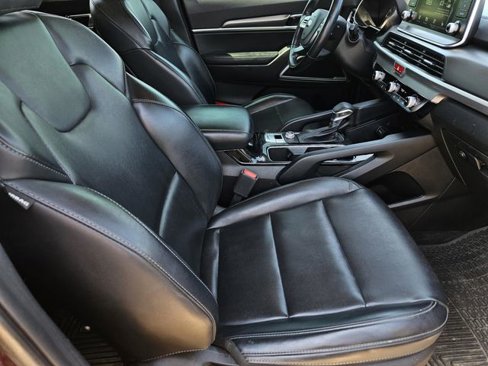 Used 2020 Kia Telluride LX image 31