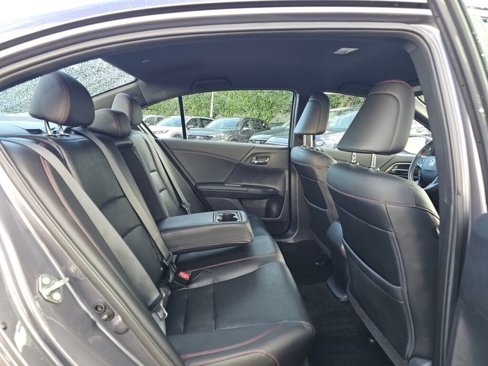 Used 2017 Honda Accord Sport Special Edition image 13