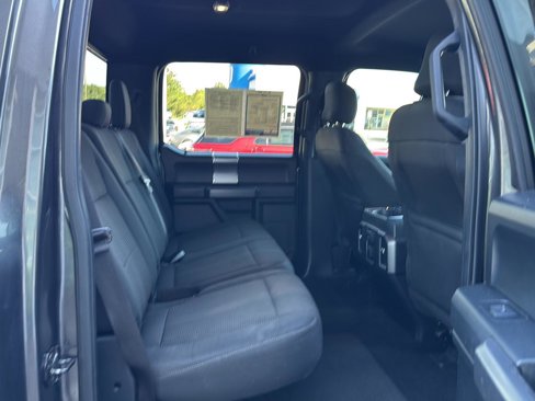 Used 2016 Ford F150 XLT w/ Equipment Group 302A Luxury image 11