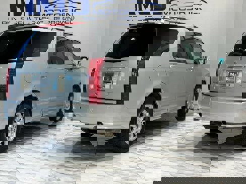 Used 2008 Cadillac SRX AWD w/ Utility Package image 6