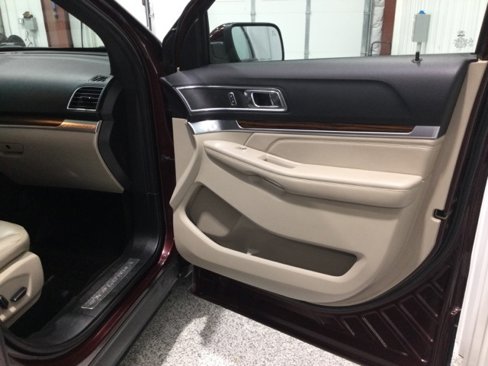 Used 2018 Ford Explorer Limited w/ Equipment Group 301A image 22