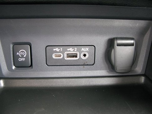 Used 2024 Nissan Sentra SV image 18
