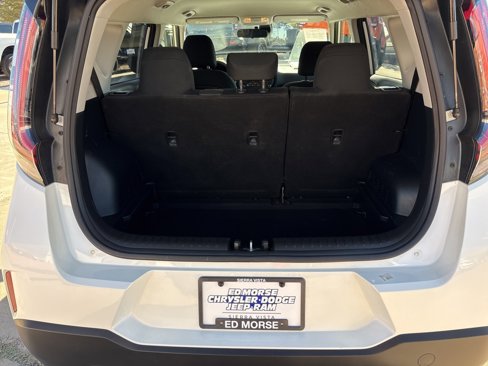 Used 2023 Kia Soul LX w/ LX Technology Package image 46