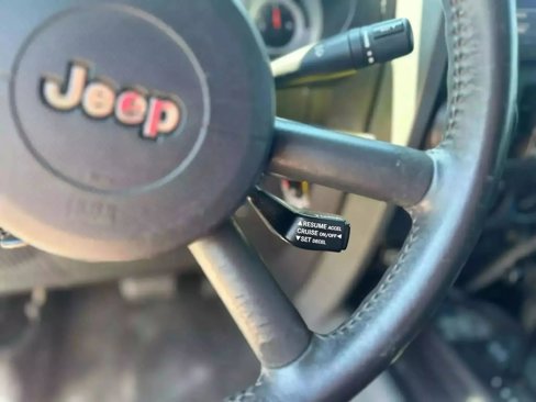 Used 2007 Jeep Wrangler Unlimited Sahara image 12