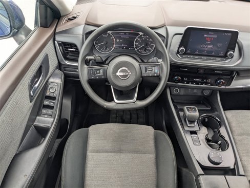Used 2022 Nissan Rogue SV image 16