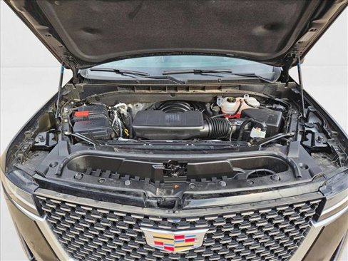 Certified 2024 Cadillac Escalade Premium Luxury image 28