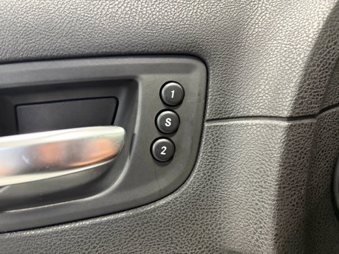 Used 2019 Chrysler 300 Limited image 40