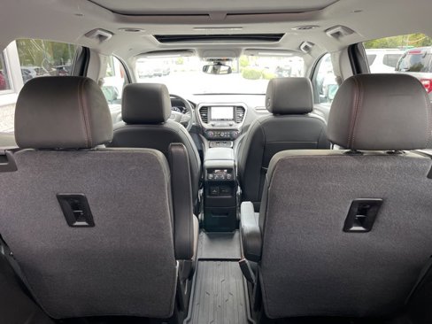 Used 2023 GMC Acadia AT4 w/ Technology Package image 16