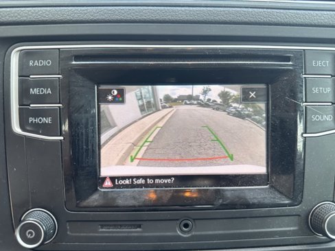Used 2017 Volkswagen Jetta S image 11