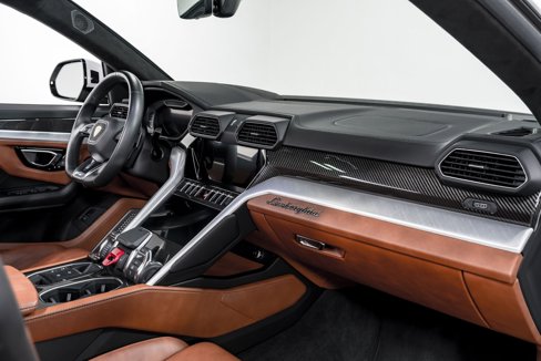 Used 2022 Lamborghini Urus image 37