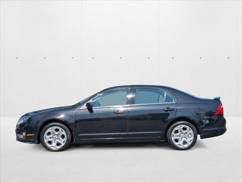 Used 2010 Ford Fusion SE image 9