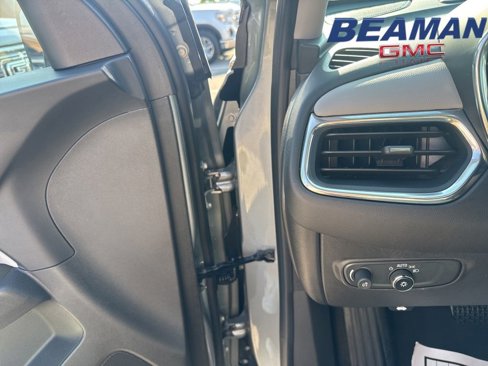 Used 2023 Chevrolet Equinox LT image 13