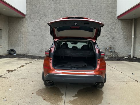 Used 2021 Nissan Murano Platinum w/ Cargo Package image 11