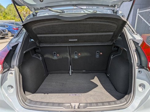 Certified 2024 Nissan Kicks SR image 25
